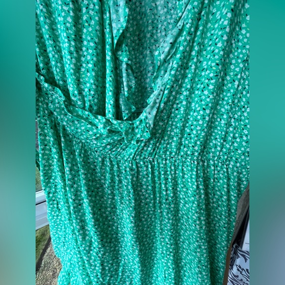 Old Navy Midi waist tie dress with ruffle, size XXL | never worn - Picture 4 of 7